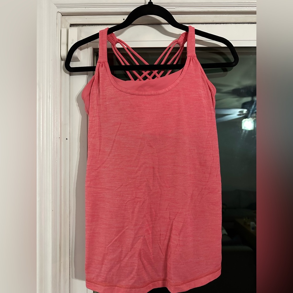 Lululemon top